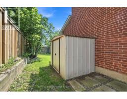 1 Perthshire Court, Hamilton, ON L9B2H1 Photo 39