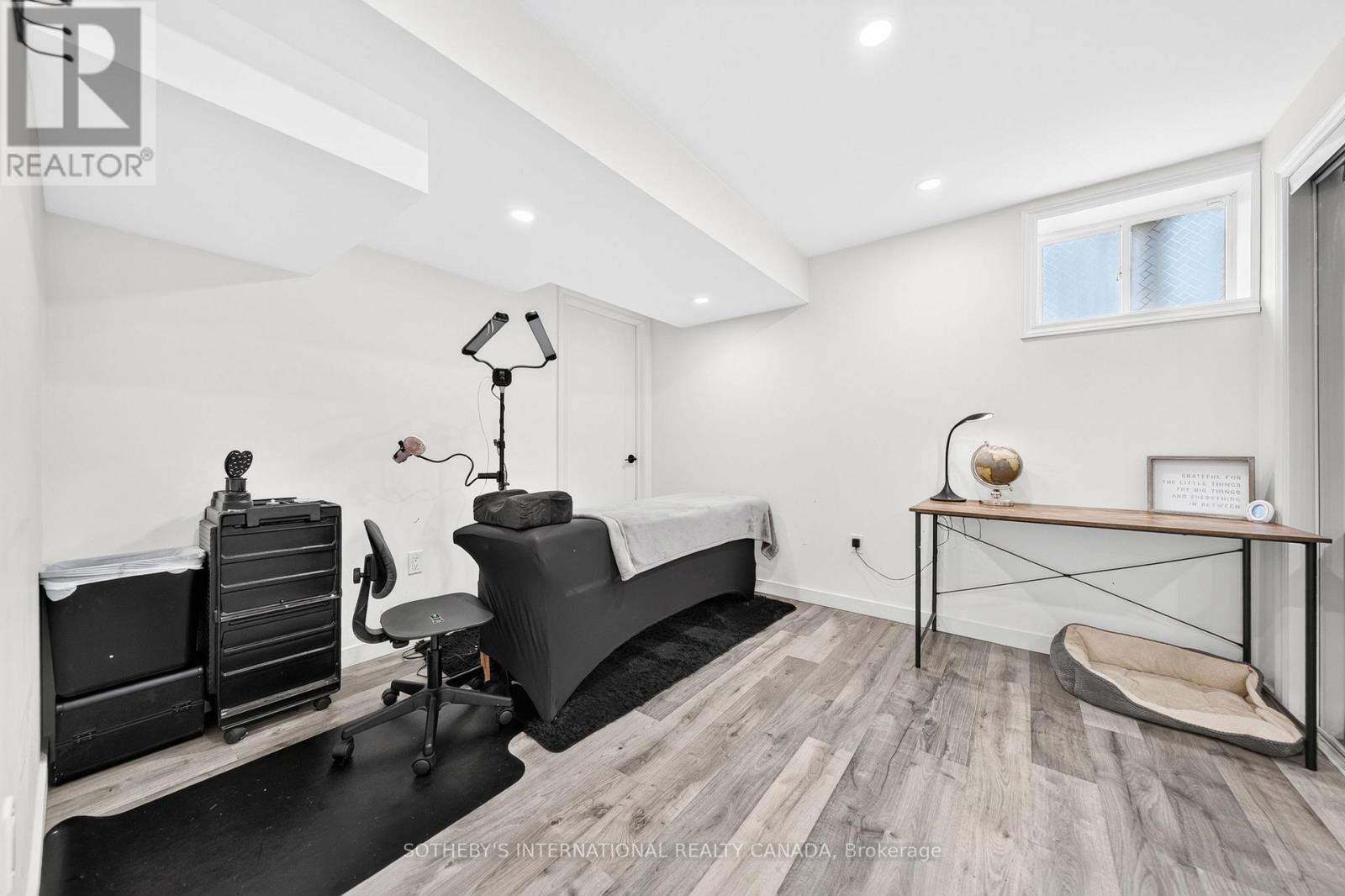 112 LILYWOOD DRIVE - Image 33