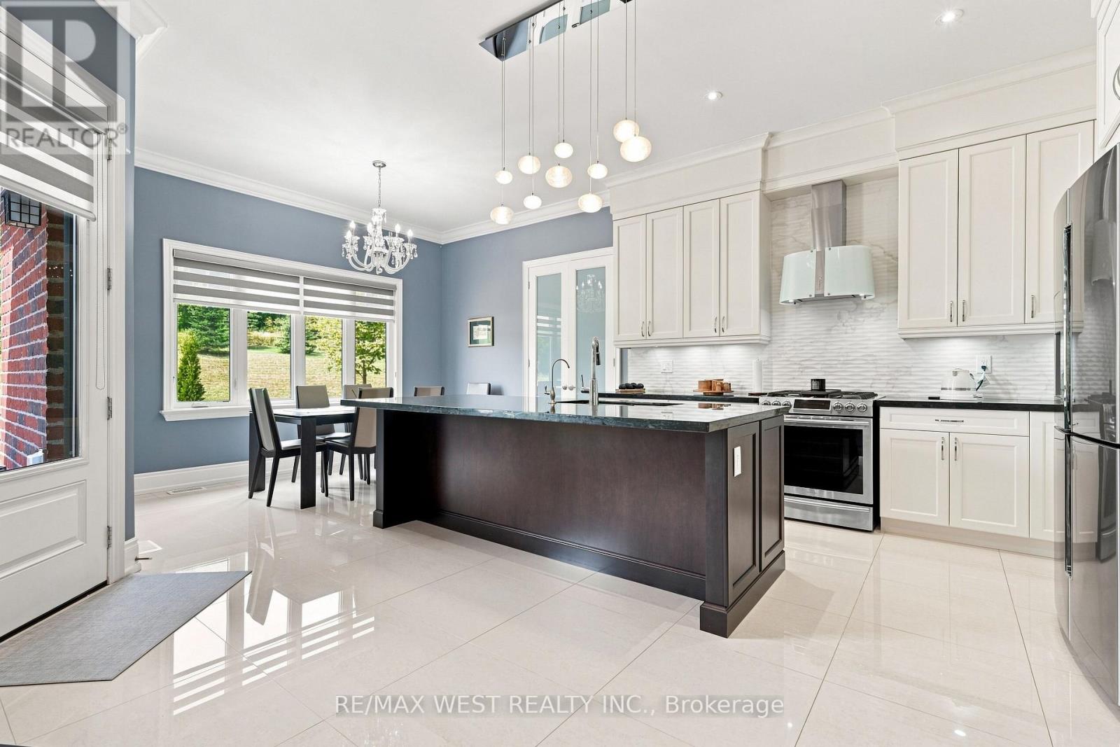 9450 WELLINGTON ROAD 124 - 6