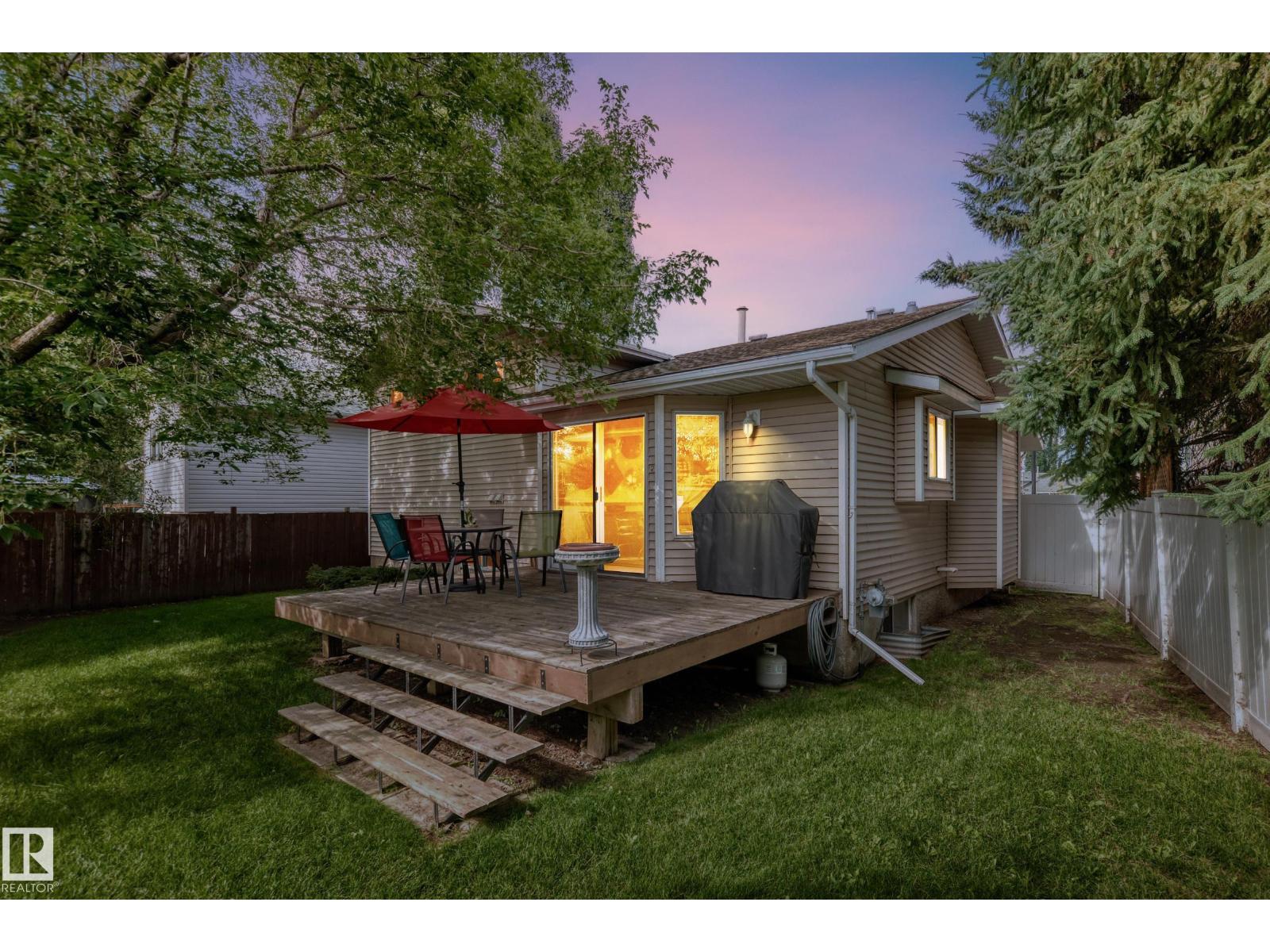 350 PEARSON Crescent NW - Photo 36