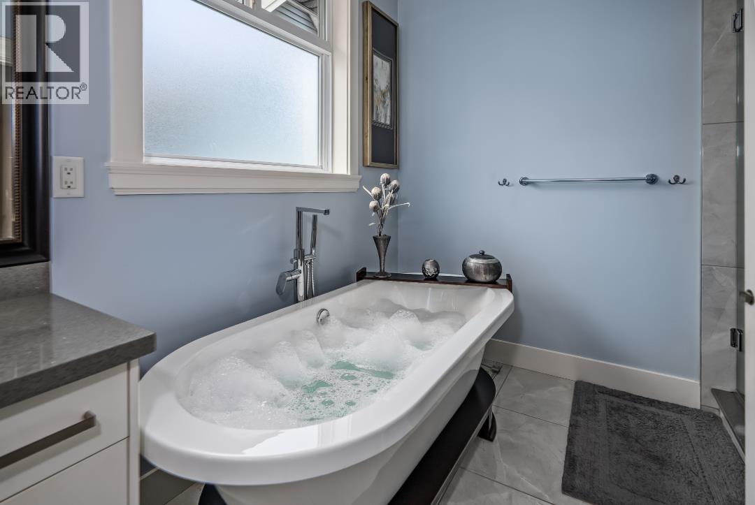 19596 116B AVENUE, Pitt Meadows