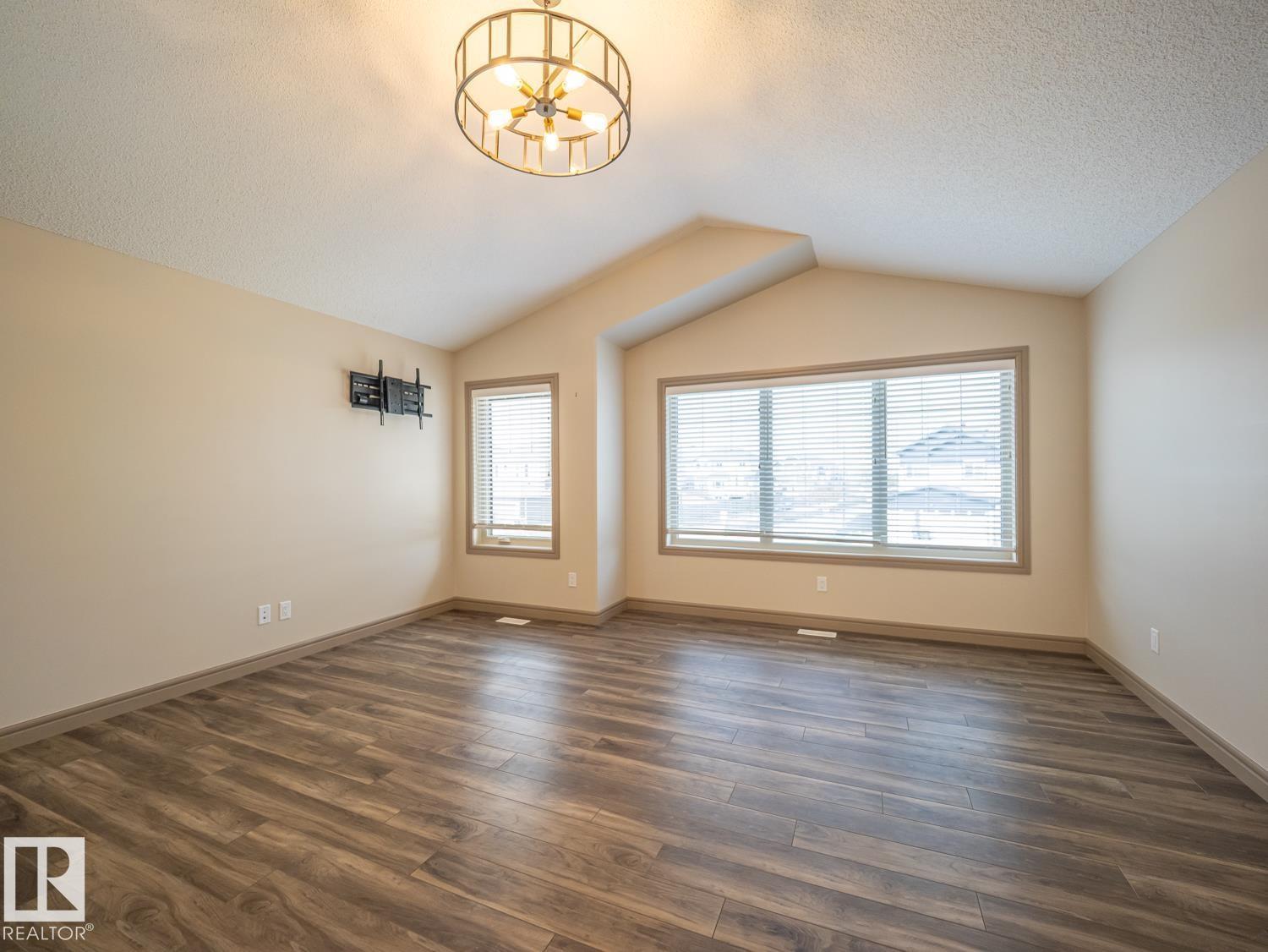 97 Astoria PT - Image 18