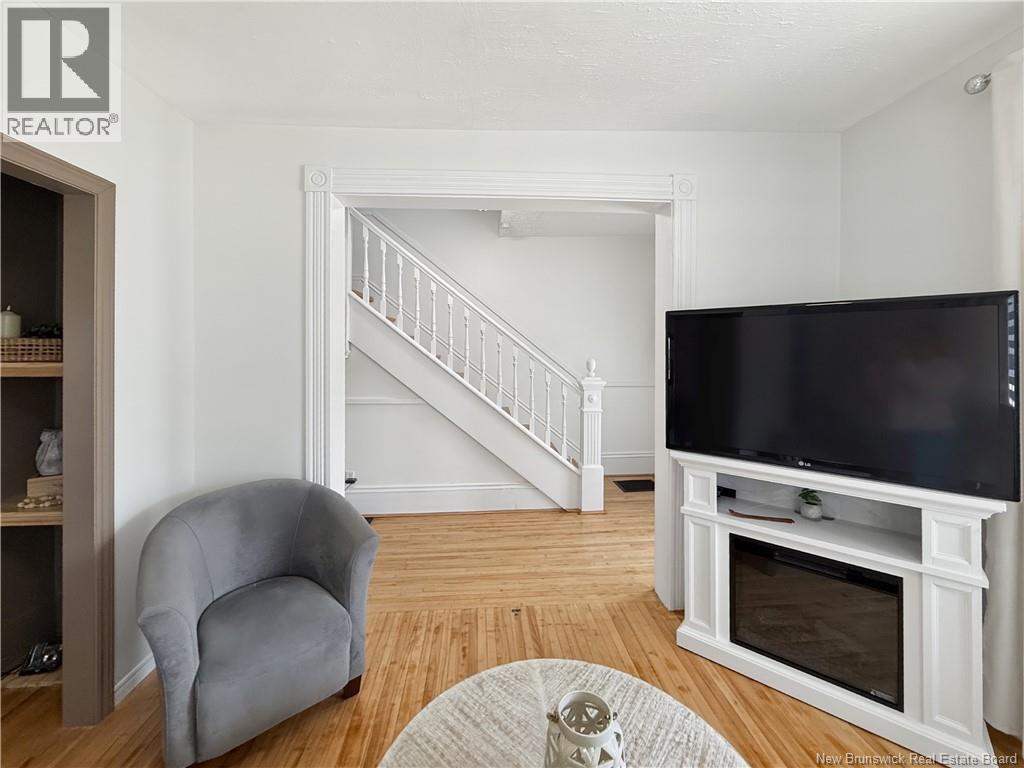 30 Sugarloaf Street - 10