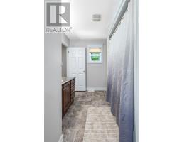 366 Main Road thumbnail 15