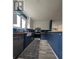 47 Grandy Avenue thumbnail 10