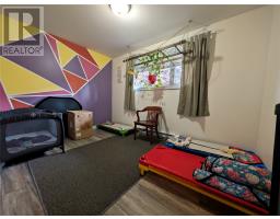47 Grandy Avenue thumbnail 14