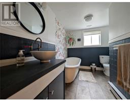 47 Grandy Avenue thumbnail 23