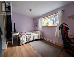 47 Grandy Avenue thumbnail 25
