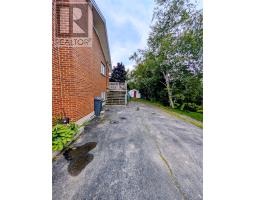 47 Grandy Avenue thumbnail 28