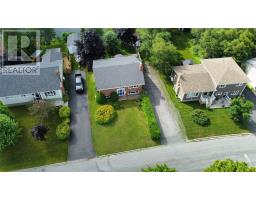 47 Grandy Avenue thumbnail 32