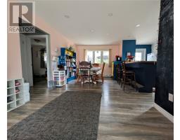 47 Grandy Avenue thumbnail 4