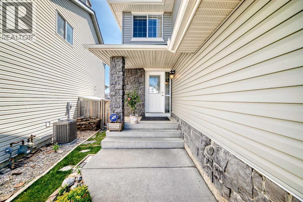 505 Kincora Bay Northwest