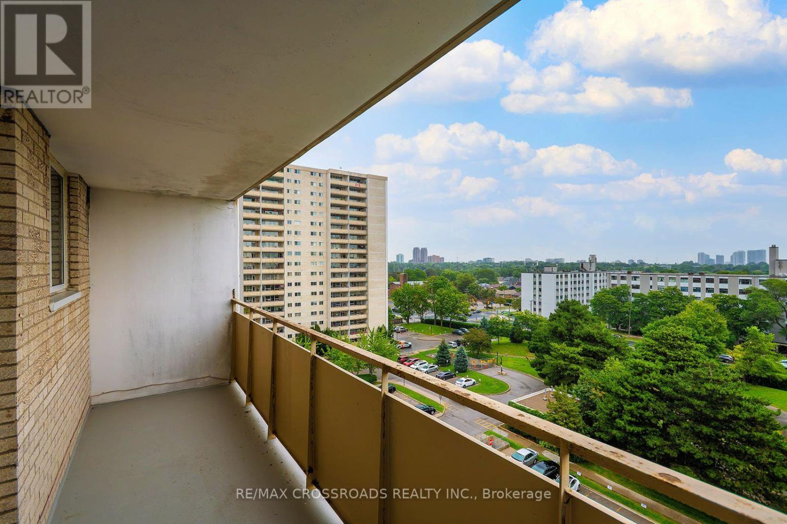 #906 1350 YORK MILLS ROAD - 15