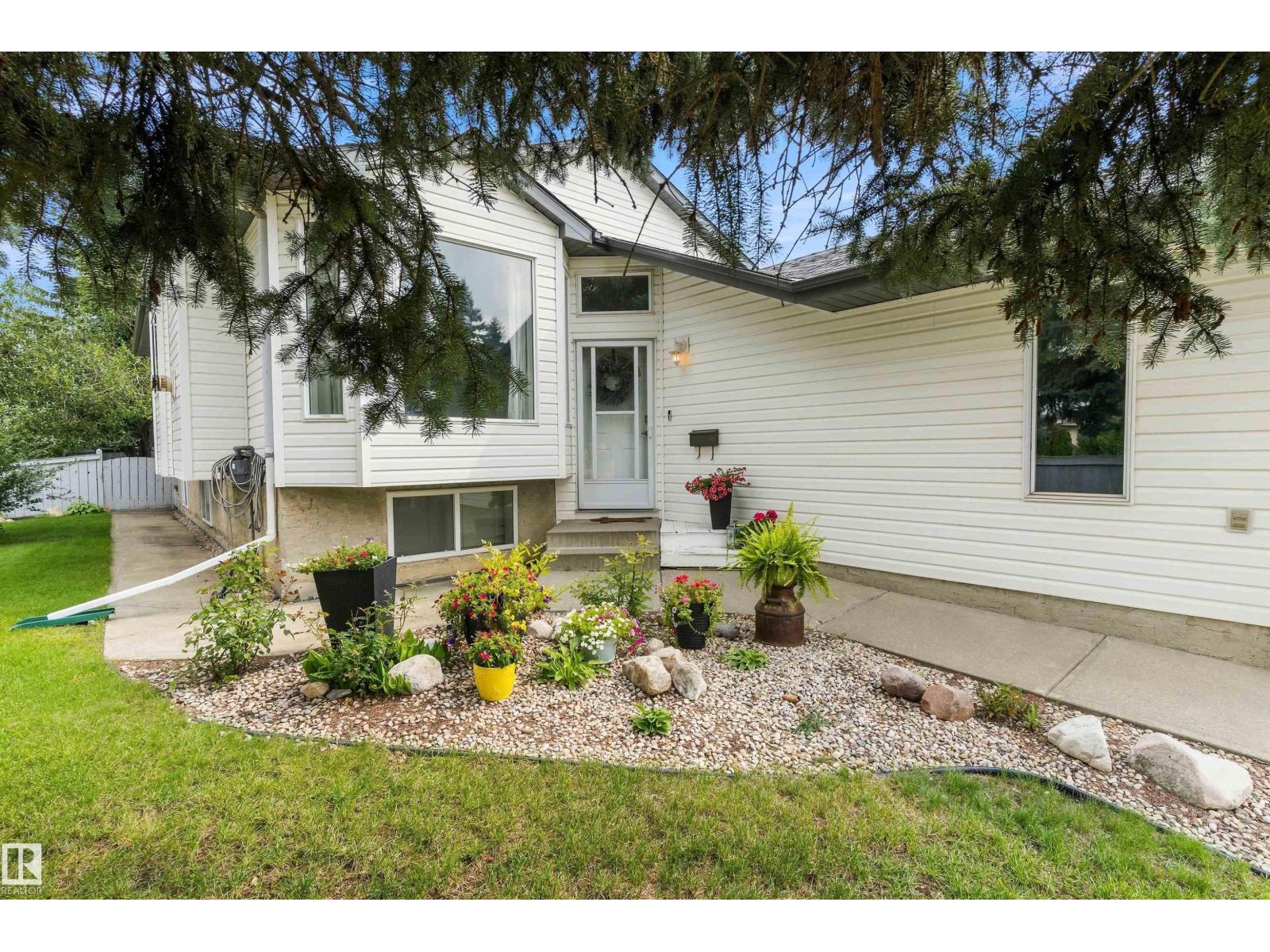 851 112A Street NW - Photo 39