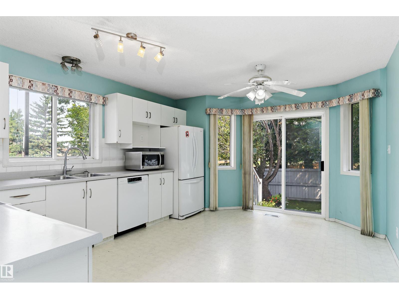 851 112A ST NW - 3