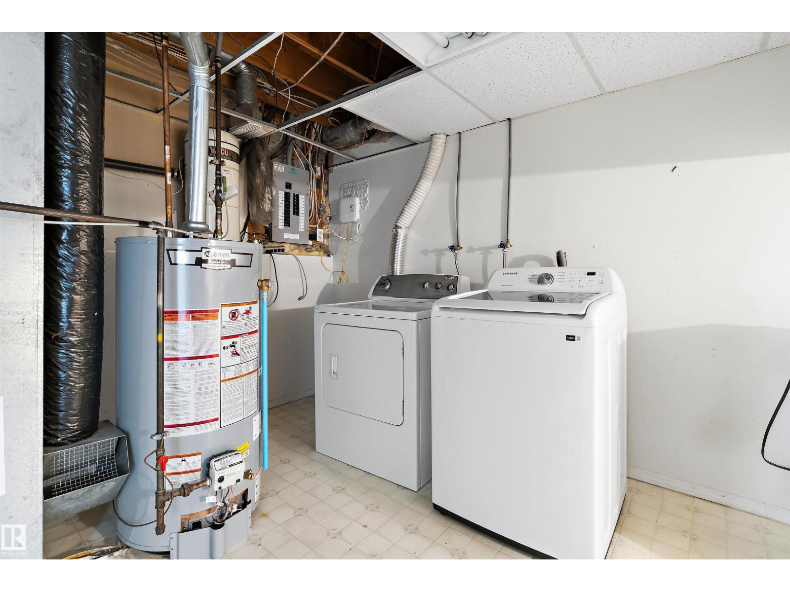 851 112A Street NW - Photo 31