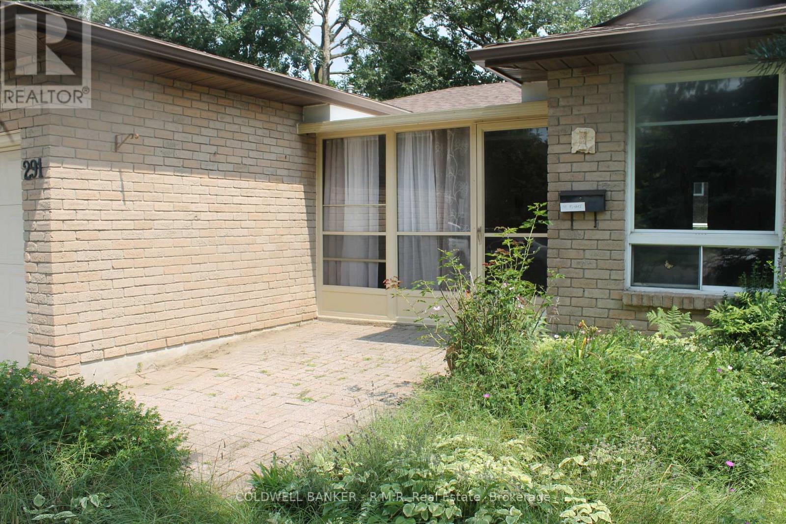 291 ANNE STREET N - 1