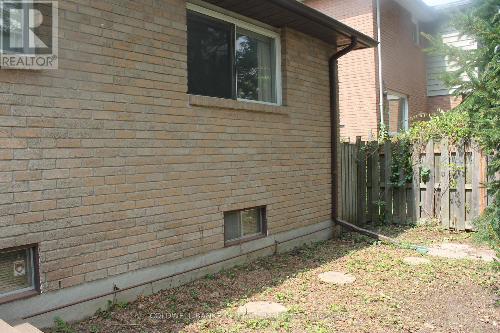 291 ANNE STREET N - 39