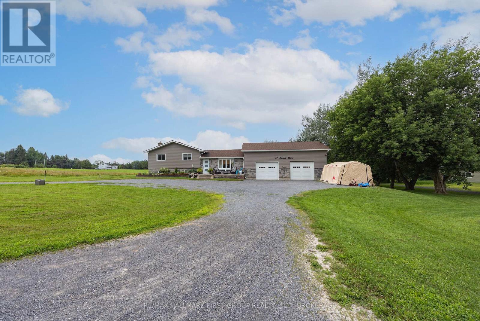 19 SUNSET LANE - 3