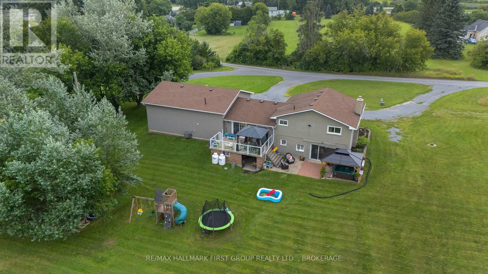 19 SUNSET LANE - 48