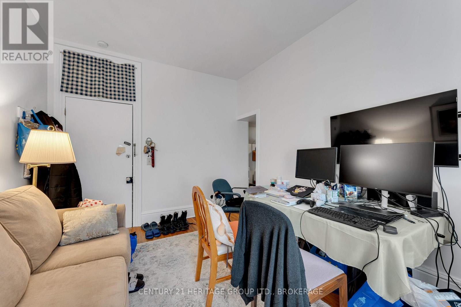 25 COLBORNE STREET - 22