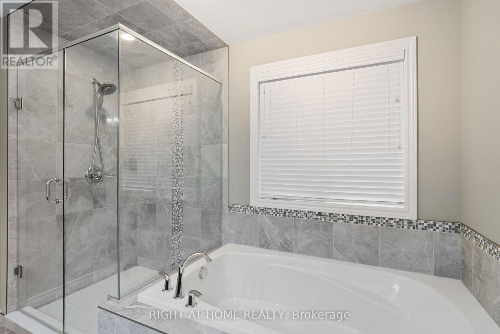 624 SUPERIOR DRIVE - Image 24