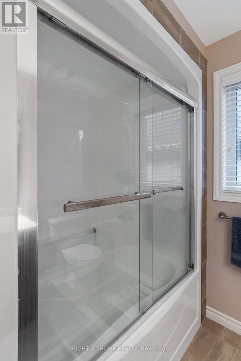 624 SUPERIOR DRIVE - Image 31