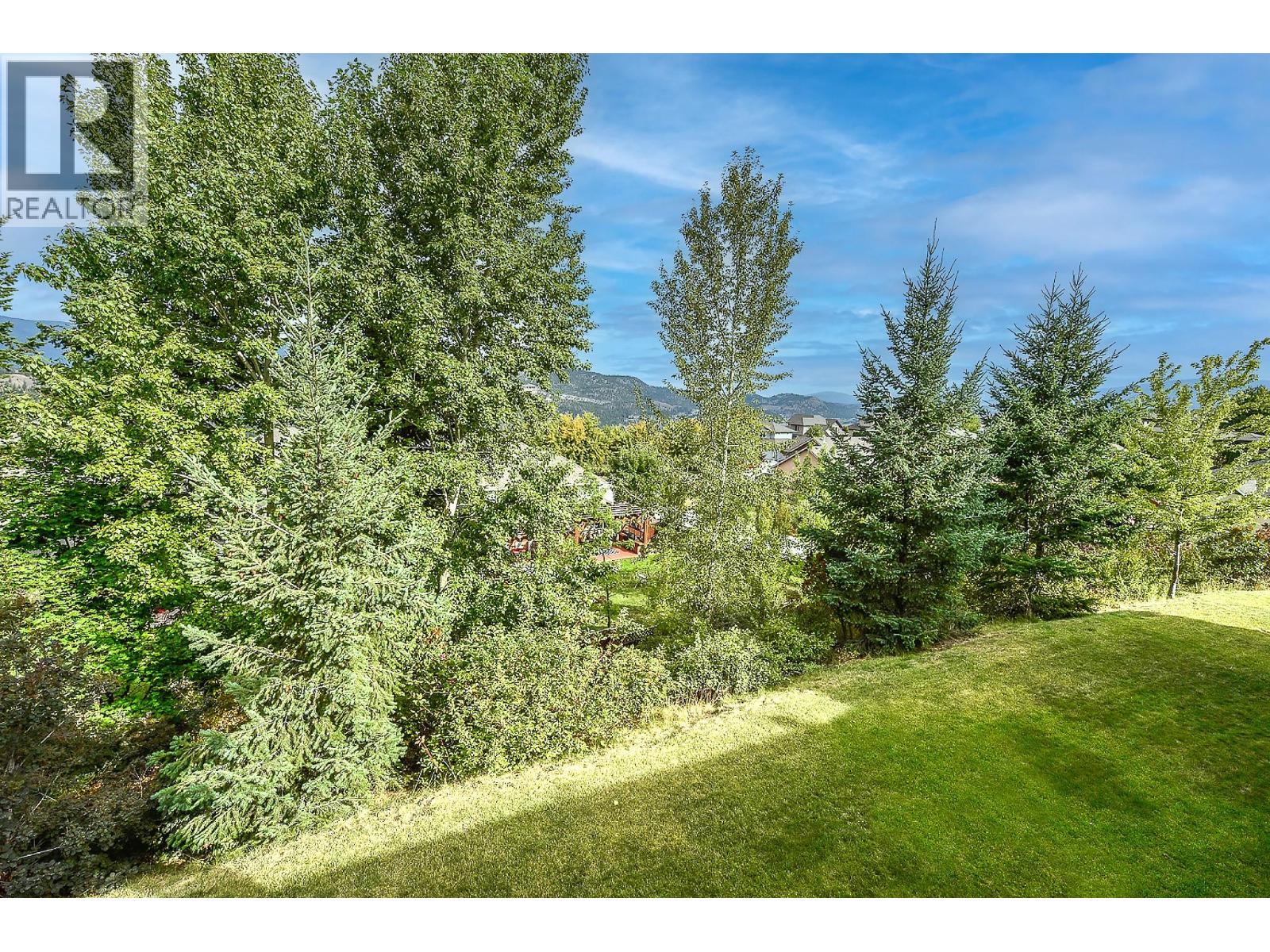 #8 2450 Selkirk Drive - 17