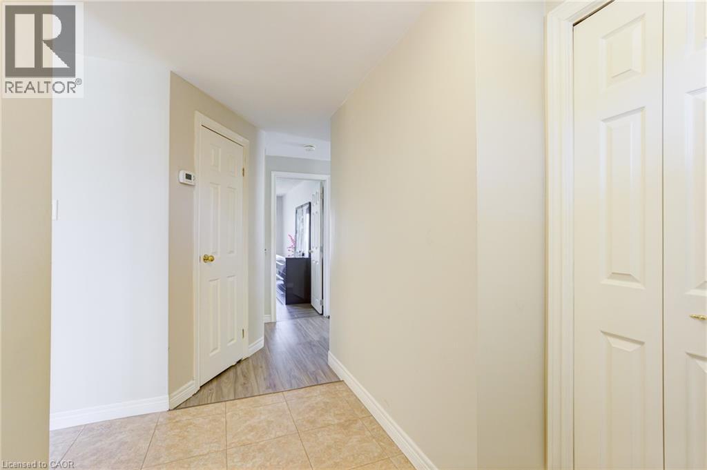 22 BLACKHORNE Crescent - Image 3