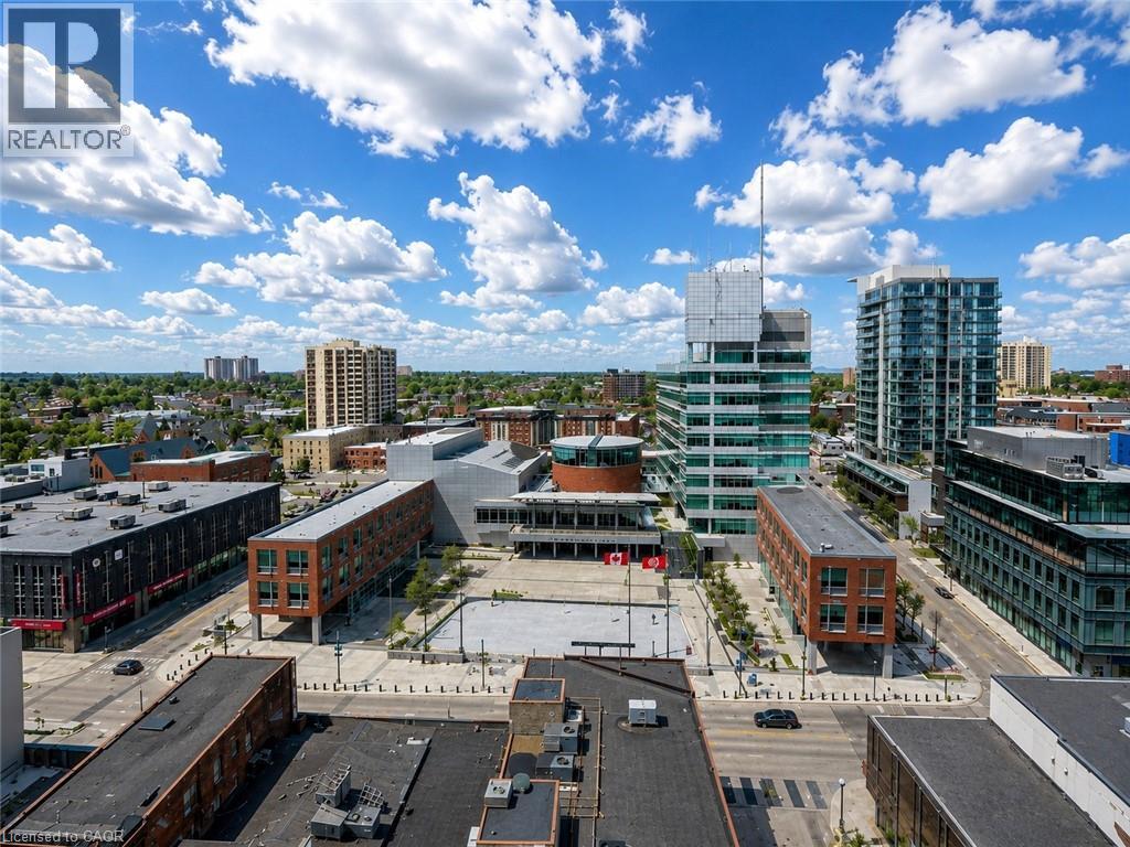 #1402 60 CHARLES Street - Image 33