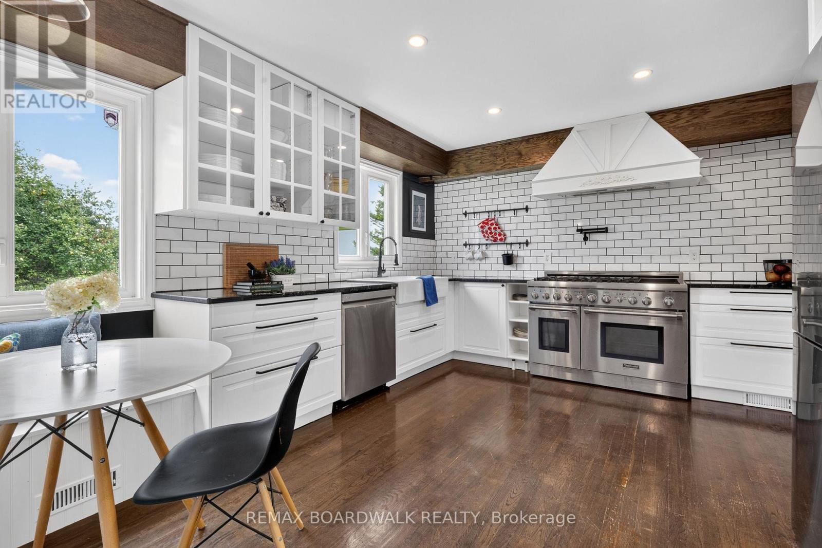 10104 MARIONVILLE ROAD - 11