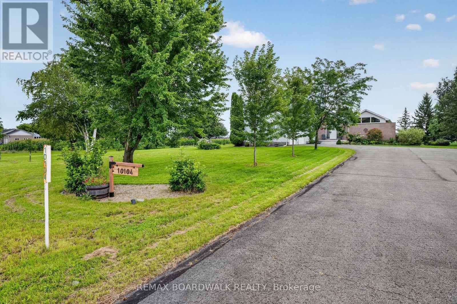 10104 MARIONVILLE ROAD - 28
