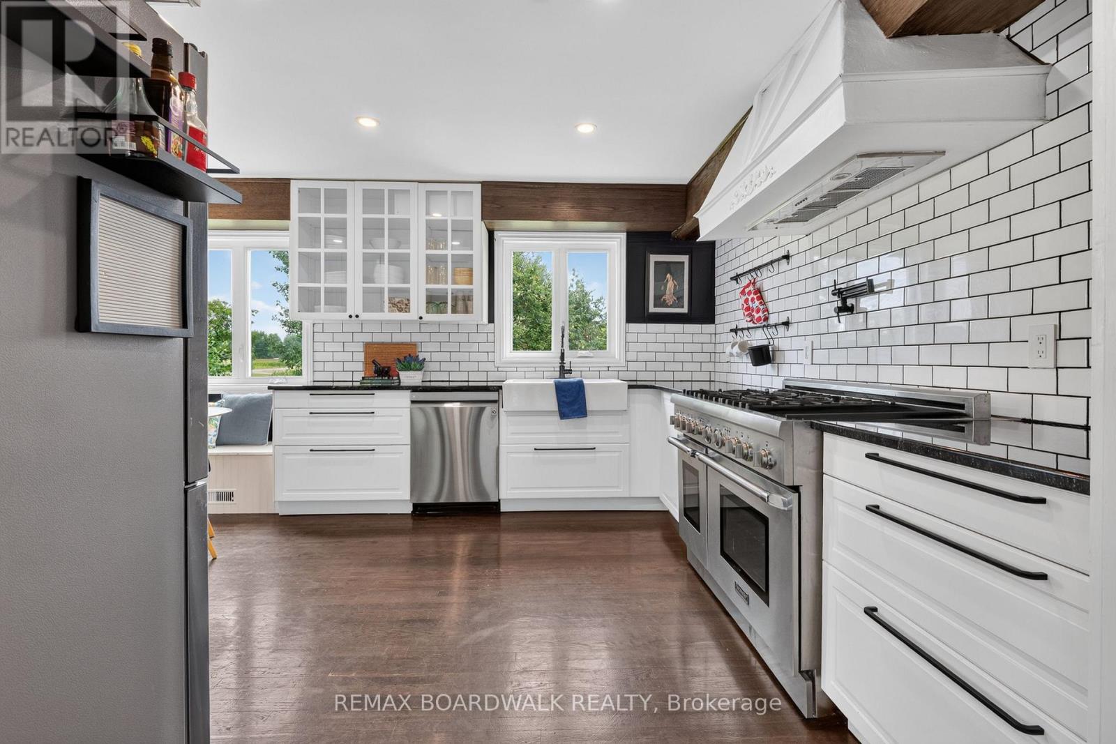 10104 MARIONVILLE ROAD - 9