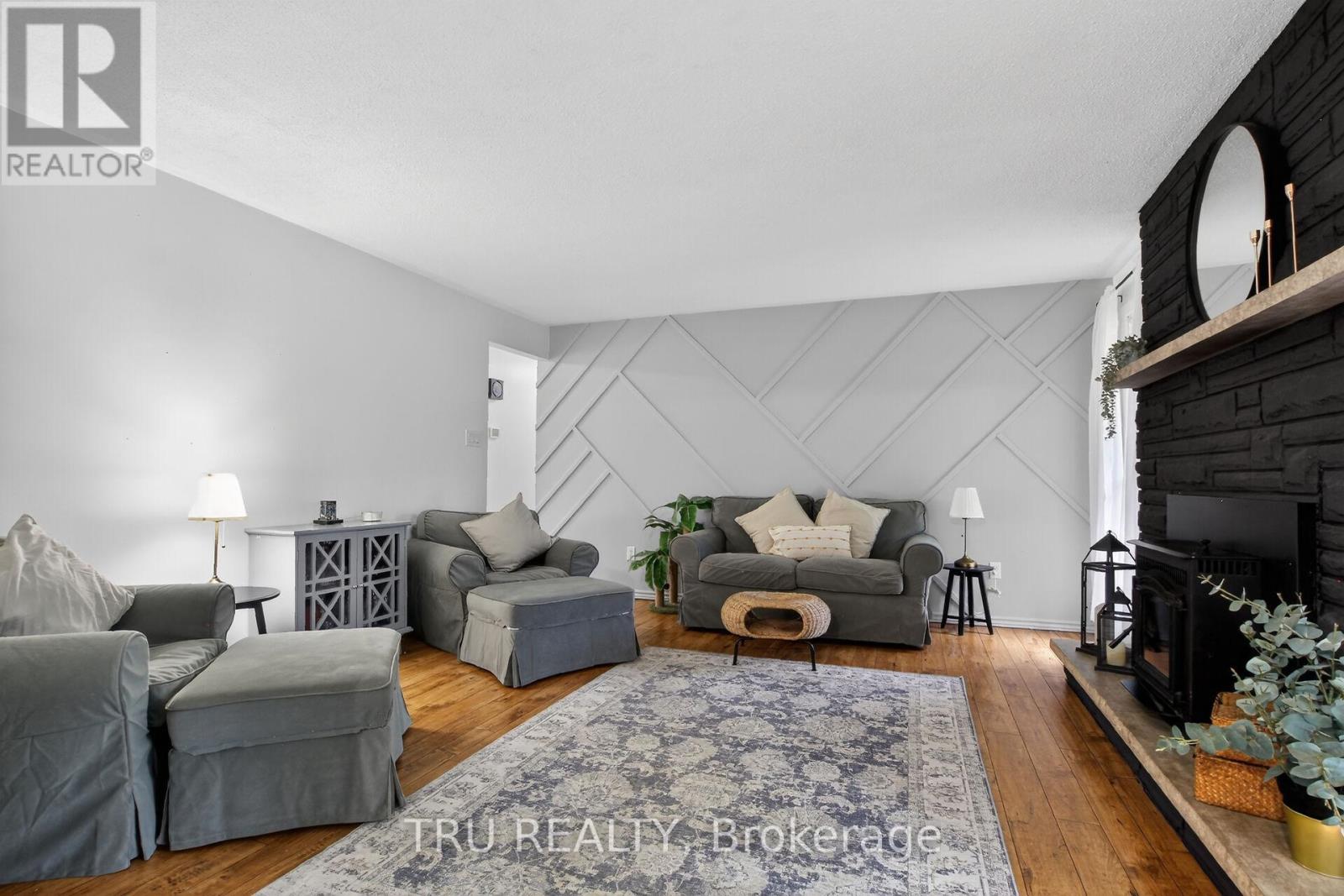 3910 HIGHLAND ROAD - Image 13