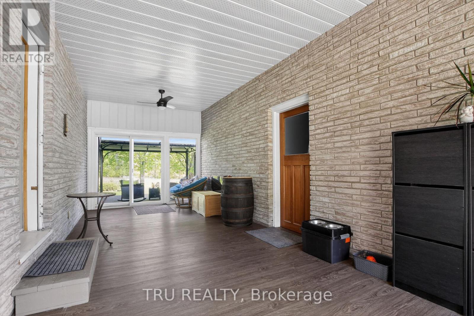 3910 HIGHLAND ROAD - Image 29