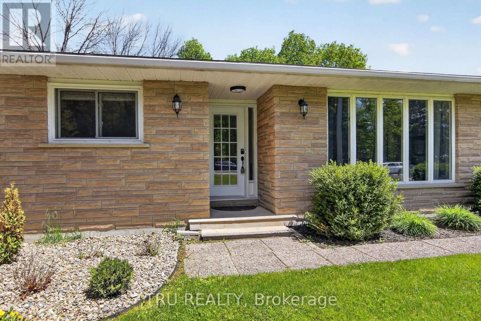 3910 HIGHLAND ROAD - 3