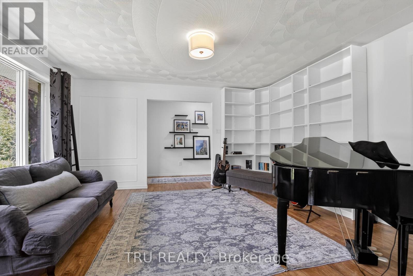 3910 HIGHLAND ROAD - Image 6