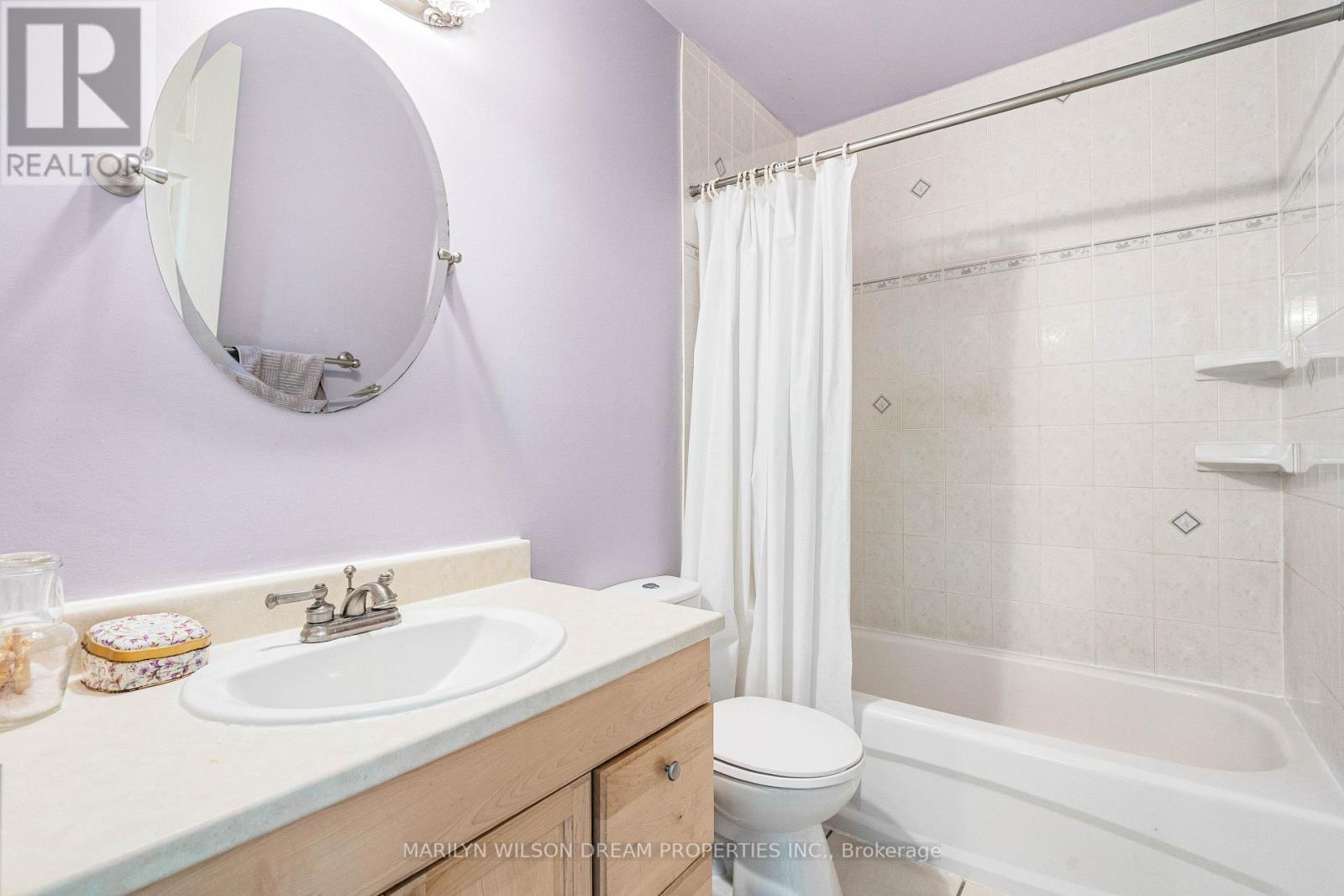 4 Bed, 2 Bath House for Sale in Ottawa – 20 COOLBROOK CRESCENT, Ottawa – MLS# X13672722 - Image 17