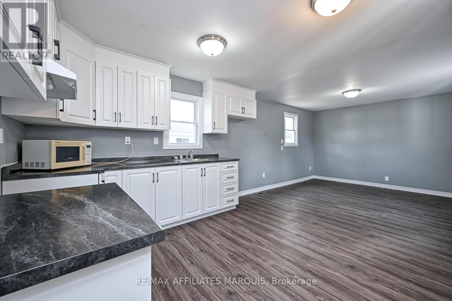 418 NICOLE STREET - 16
