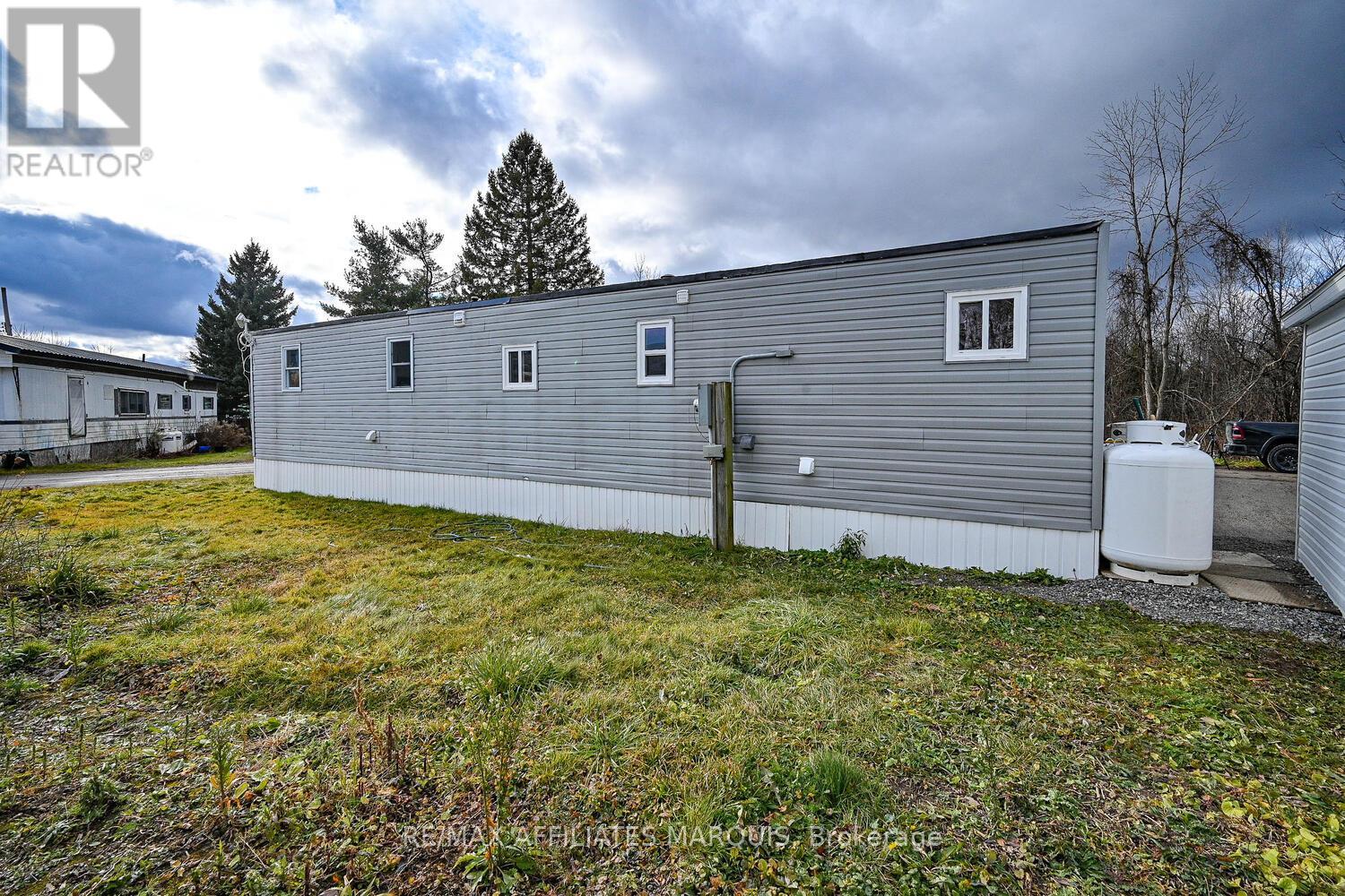 418 NICOLE STREET - 28
