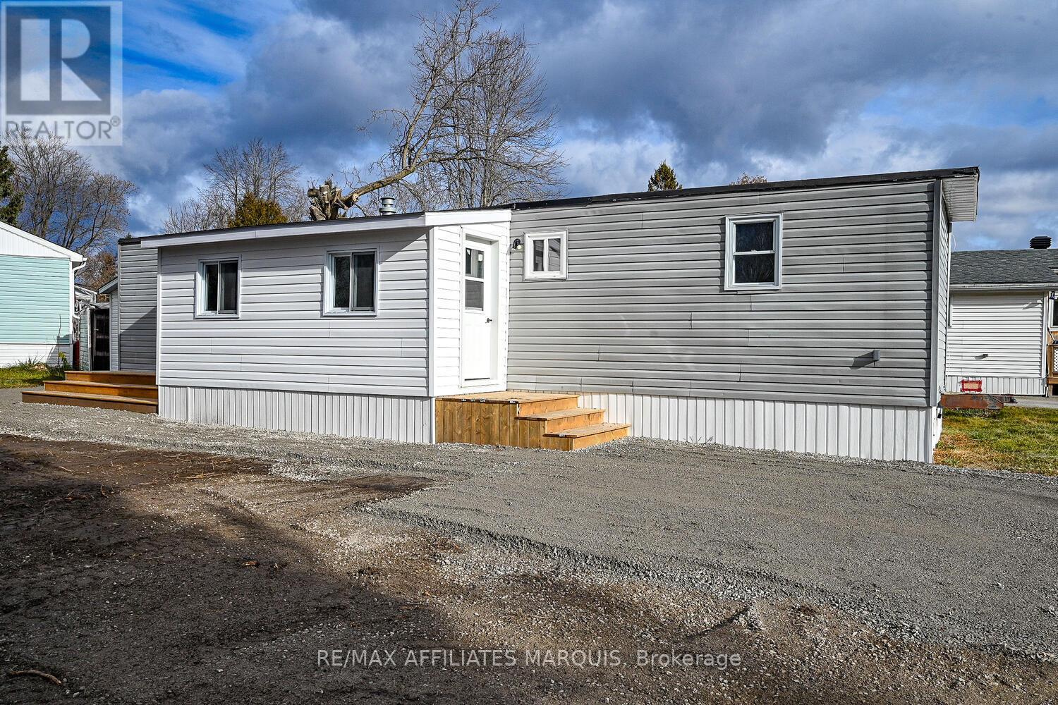 418 NICOLE STREET - 6