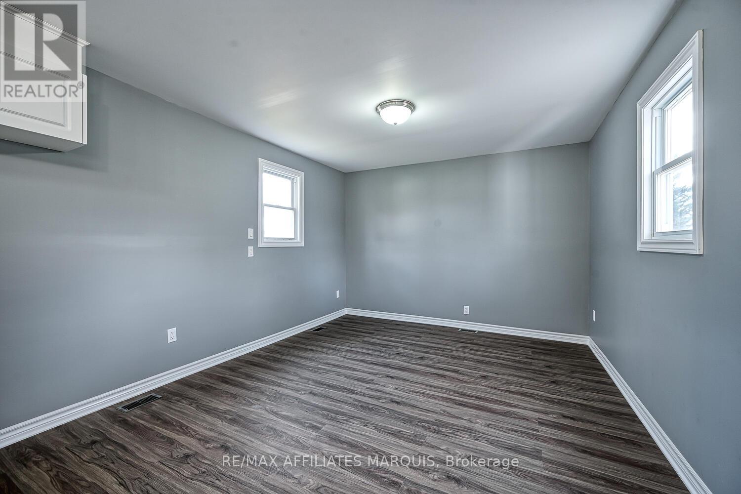 418 NICOLE STREET - 8