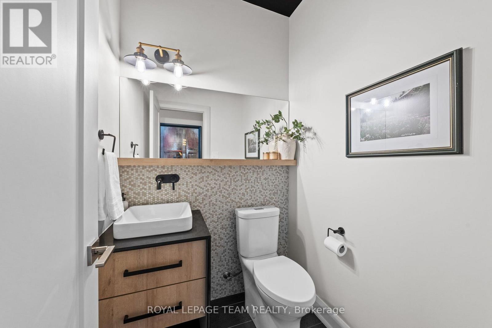 4 Bed, 4 Bath House for Sale in Ottawa – 792 MCMANUS AVENUE, Ottawa – MLS# X13672830 - Image 27