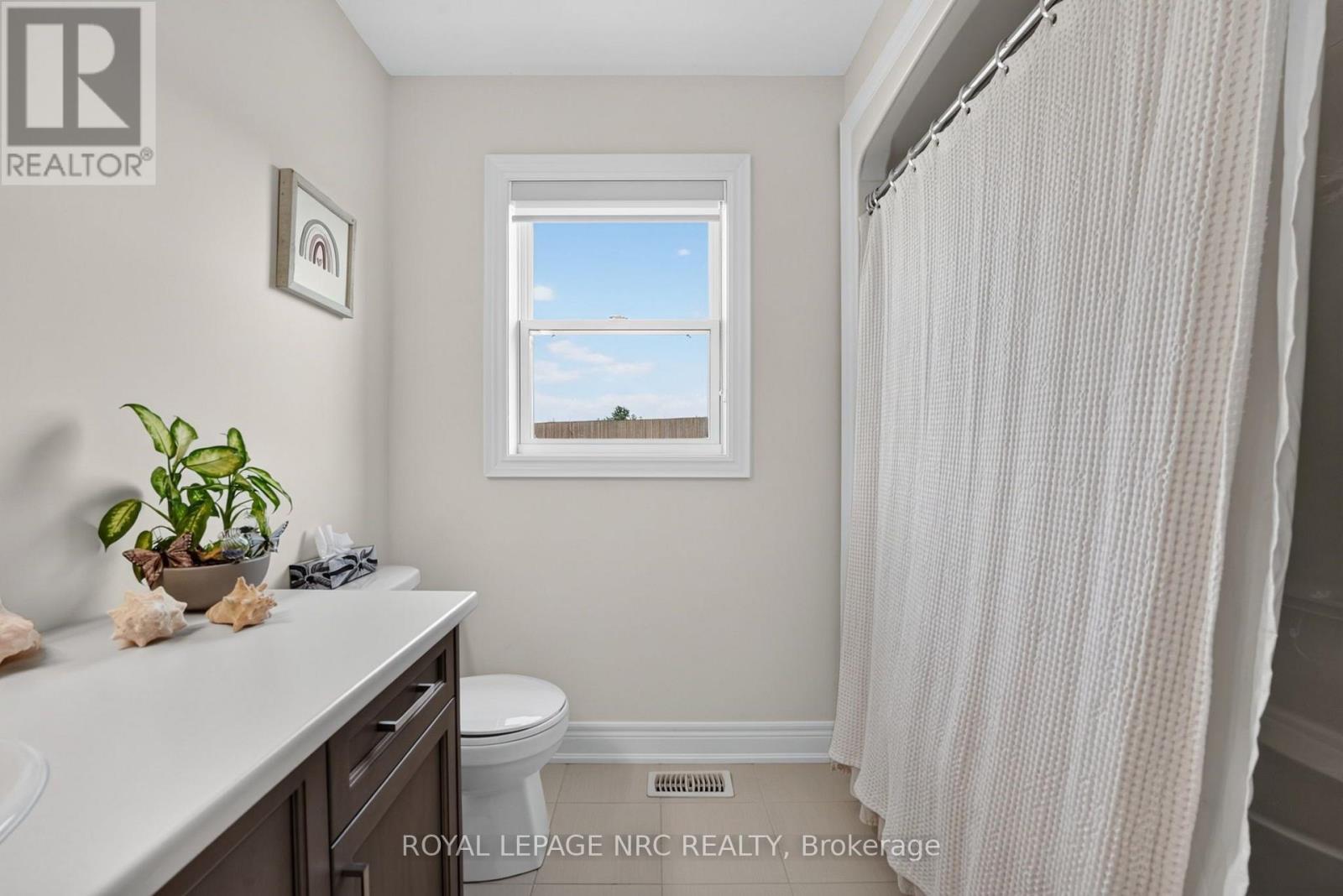 4162 VILLAGE CREEK DRIVE - Image 32