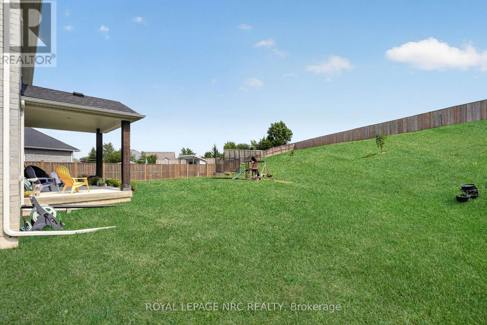 4162 VILLAGE CREEK DRIVE - 46