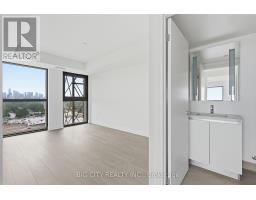 1302 - 25 Frederick Todd Way, Toronto, ON M4G0C9 Photo 8