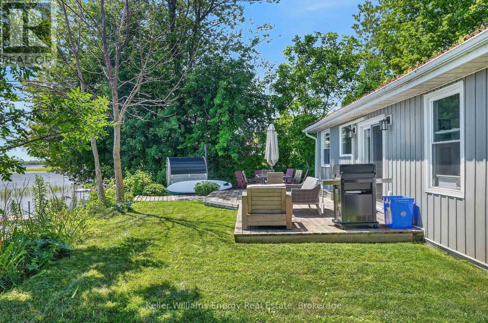 1071C LAKESIDE DRIVE - 11