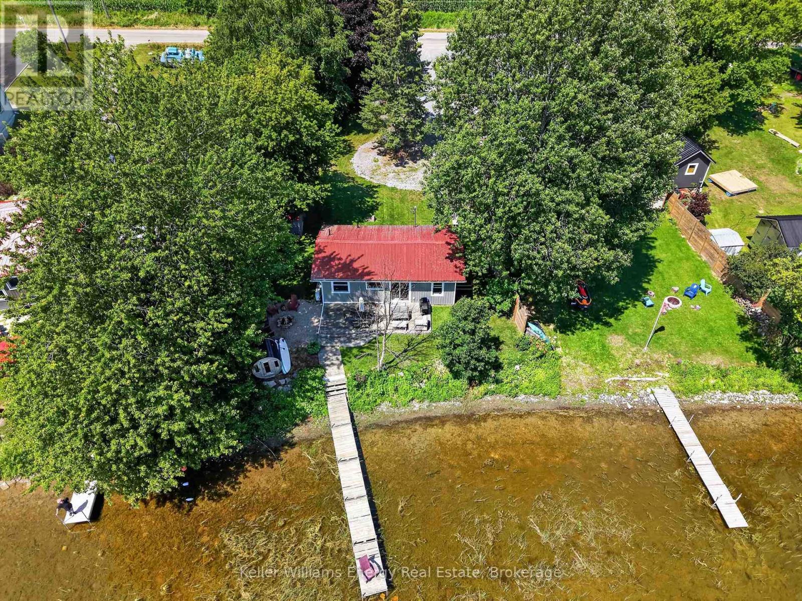 1071C LAKESIDE DRIVE - 4