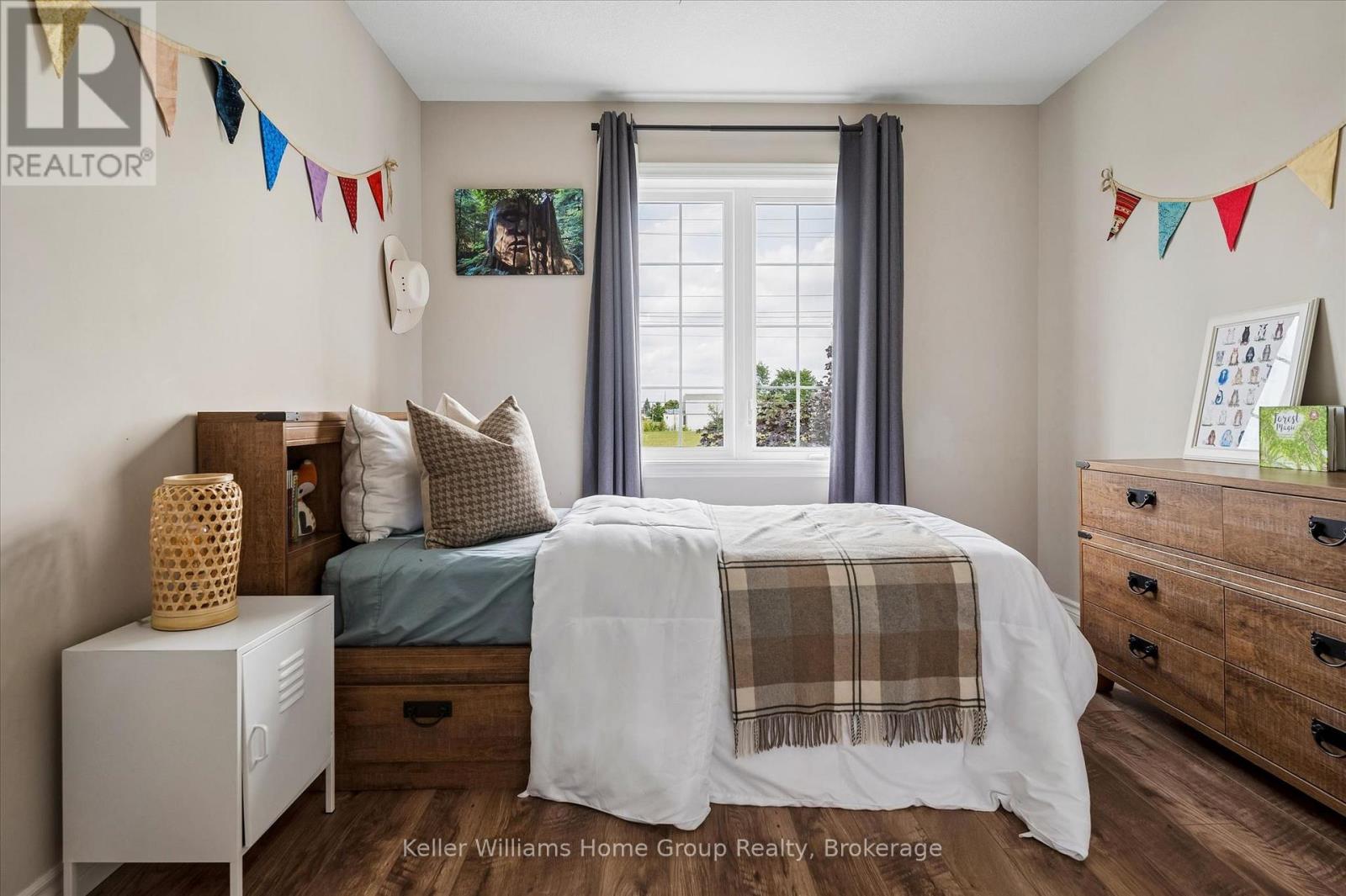 898A GZOWSKI STREET - Image 23