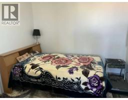 2pc Bathroom - 405 1 Avenue, Coutts, AB T0K0N0 Photo 7